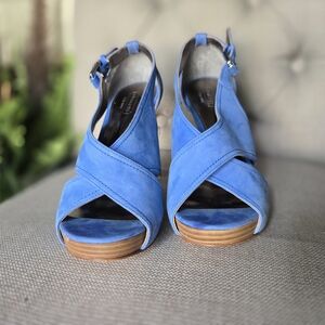 Coach Vibrant Sky Blue Suede Women's Slingback Heeled ‎ Sandals- Size 7½